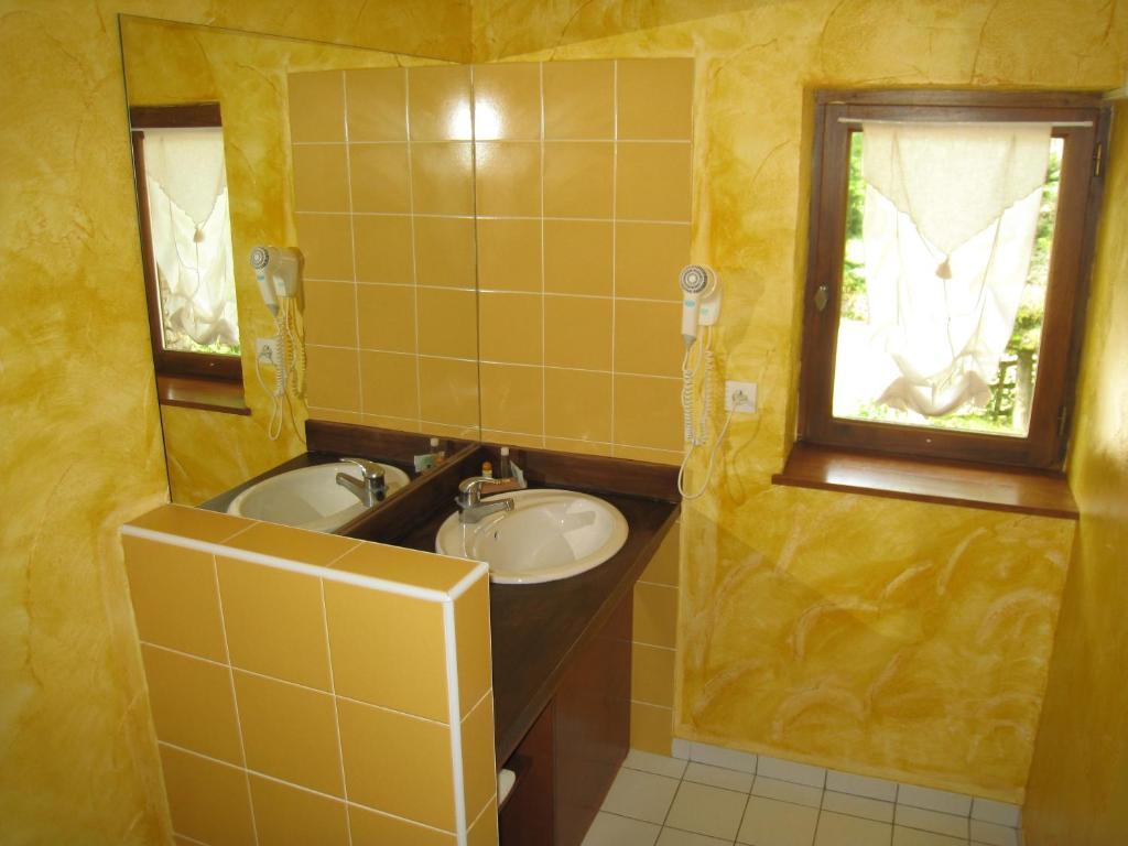 Auberge Du Vernay Charette (Isere) Quarto foto